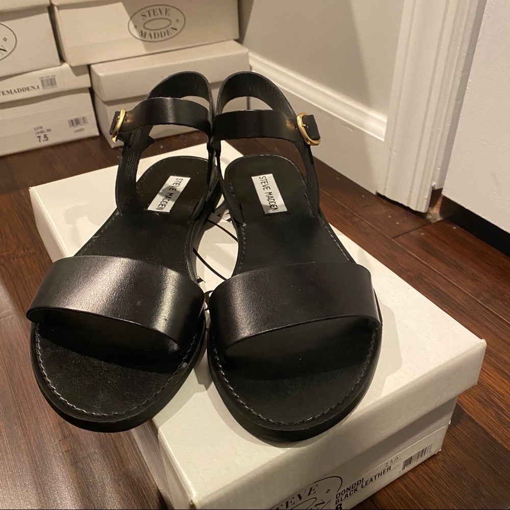 Steve Madden Donddi Sandal